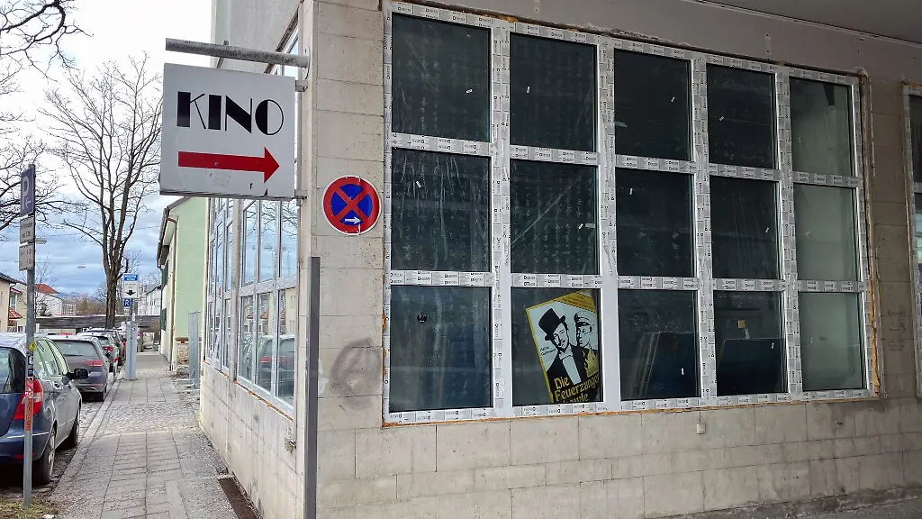 Das-ehemalige-Kino-hat-die-AfD-gemietet