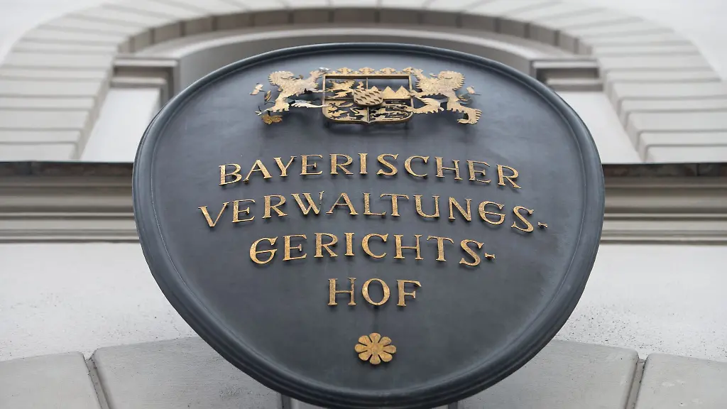 Der-Bayerische-Verwaltungsgerichtshof-befasst-sich-mit-Ladenschlusszeiten-an-Sonn-und-Feiertagen
