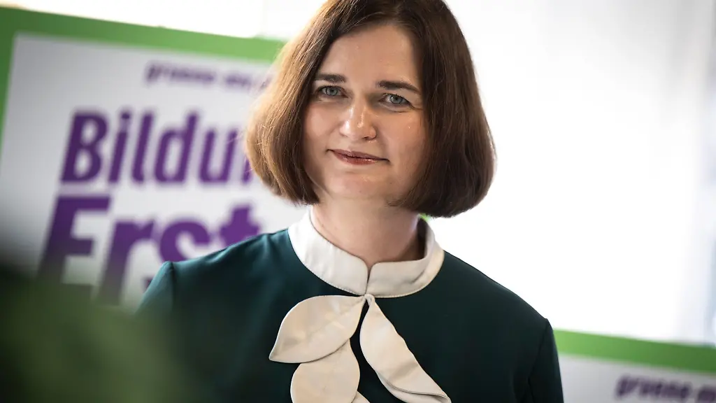 Die-Gruenen-starten-mit-Spitzenkandidatin-Mueller-in-die-heisse-Wahlkampfphase
