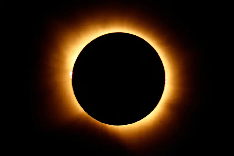 The-moon-completely-covers-the-sun-during-a-total-solar-eclipse-as-seen-from-Arija-Spain-August-12-2026