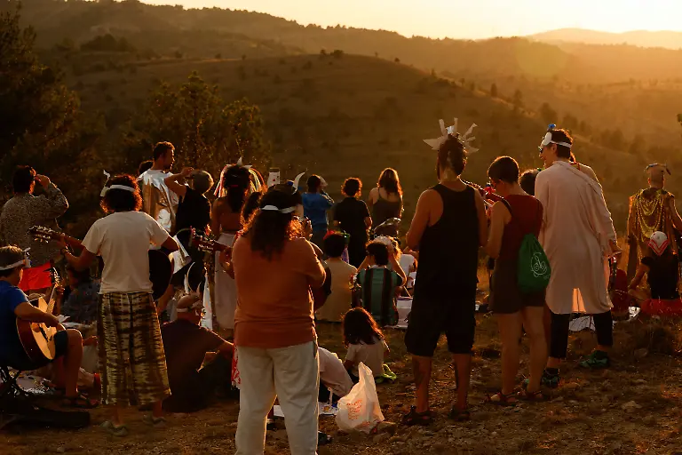 People-use-self-made-artefacts-to-observe-a-total-solar-eclipse-near-the-small-village-of-Castell-de-Cabres-Spain-August-12-2026