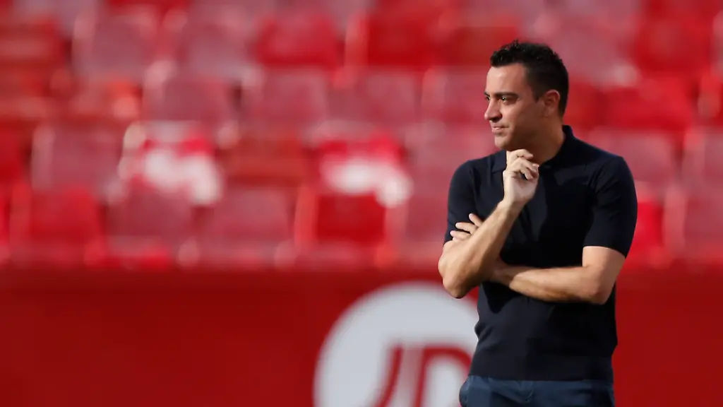 ARCHIV-26-05-2024-Spanien-Sevilla-Fussball-Primera-Division-Spanien-FC-Sevilla-FC-Barcelona-38-Spieltag-Stadion-Ramon-Sanchez-Pizjuan-Barcelonas-Cheftrainer-Xavi-Hernandez-vor-dem-Spiel