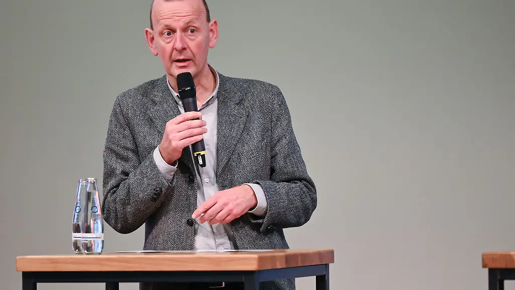 Die-DDR-Geschichte-zeige-dass-Demokratie-Geschichte-nicht-selbstverstaendlich-sei-sagt-Klausmeier