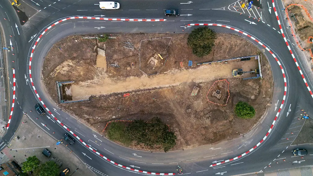 Eleven-human-skeletons-have-been-discovered-during-the-redevelopment-of-the-Queensgate-roundabout-in-the-centre-of-Peterborough-The-skeletons-were-discovered-as-work-to-remove-two-of-the-underpasses-for-the-new-Peterborough-Station-Quarter-redevelopment-The-site-is-on-a-former-Georgian-and-Victorian-Burial-ground-and-the-skeletons-were-removed-and-will-be-reburied-in-Church-of-England-burial-grounds-elsewhere-in-the-city-Queensgate-roundabout-Peterborough-Cambridgeshire-UK-on-11th-August-2026-PUBLICATIONxNOTxINxUK