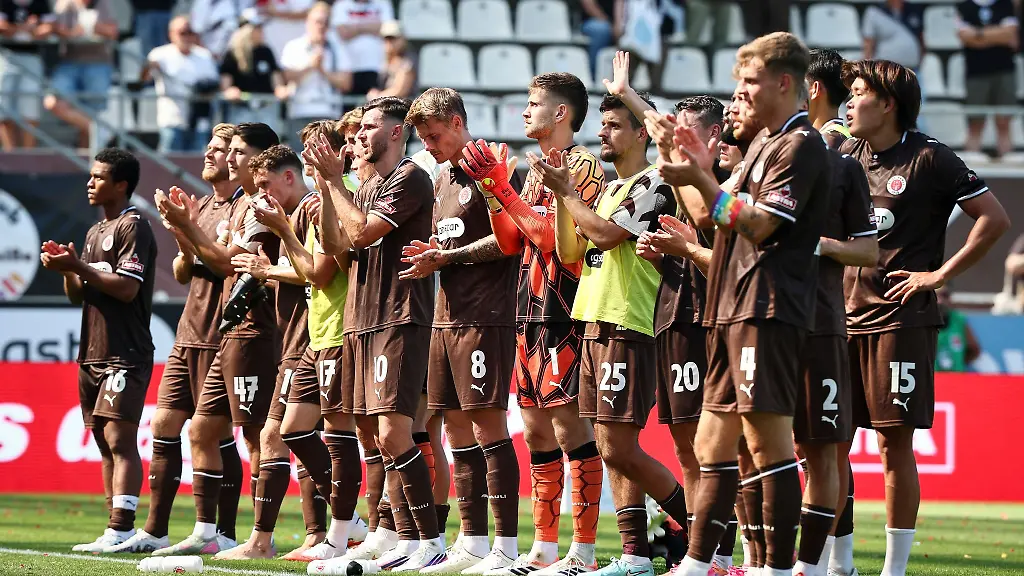Bekommen-einen-neuen-Mitspieler-St-Pauli-verpflichtet-den-bulgarischen-Torwart-Dimitar-Mitov