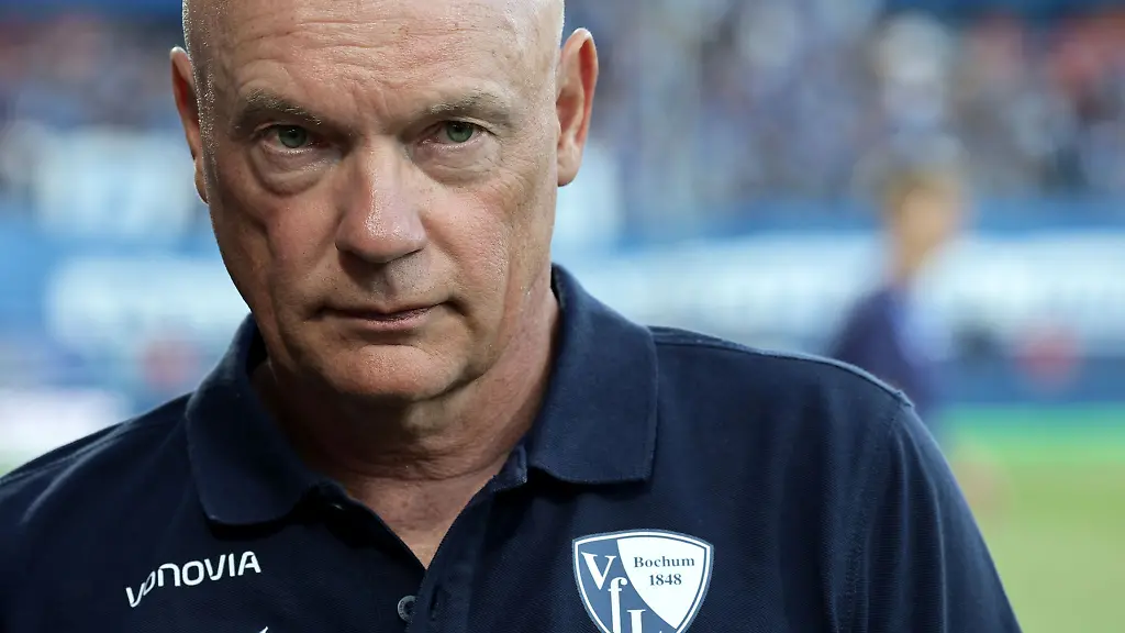 Bochums-Trainer-Uwe-Roesler-bittet-die-Fans-um-Geduld