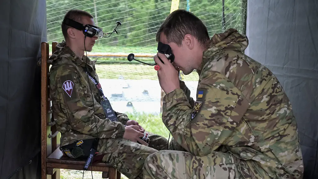 Participants-of-the-Wild-Drones-competition-operate-a-first-person-view-FPV-drone-during-a-race-amid-Russia-s-attack-on-Ukraine-in-the-town-of-Truskavets-Lviv-region-Ukraine-May-19-2026
