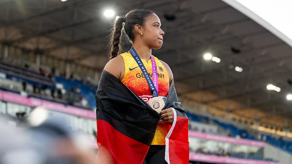 Yemisi-Mabry-Deutschland-mit-Bronze-Medaille-fuer-Platz-3-Kugelstossen-Damen-Finale-Foto-Nordphoto-Memmler