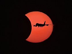 Schmerzen, Flecken und Brennen: Kliniken melden mehr Sonnenfinsternis-Patienten
