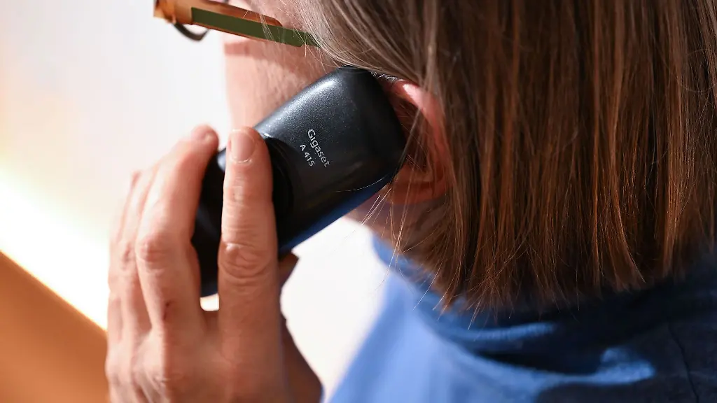 Am-Telefon-werden-den-Opfern-dramatische-Situationen-vorgegaukelt