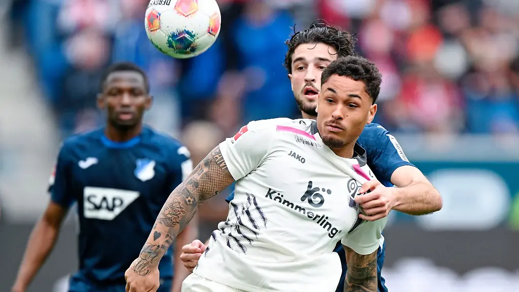 Armindo-Sieb-vorn-spielt-kuenftig-in-den-USA