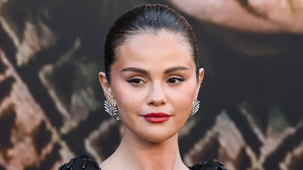 HOLLYWOOD-LOS-ANGELES-CALIFORNIA-USA-MAY-06-Selena-Gomez-arrives-at-the-Los-Angeles-Premiere-Of-Netflix-s-Marty-Life-Is-Short-held-at-The-Egyptian-Theatre-Hollywood-on-May-6-2026-in-Hollywood-Los-Angeles-California-United-States
