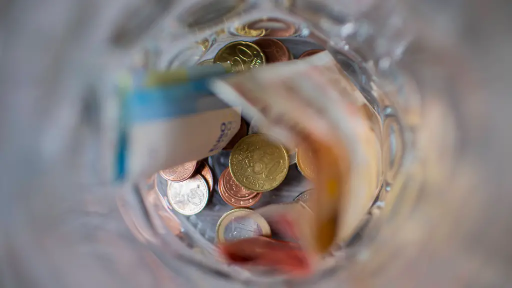 Einige-Banken-bieten-Neukunden-ueber-3-Prozent-Zinsen-auf-das-Tagesgeld