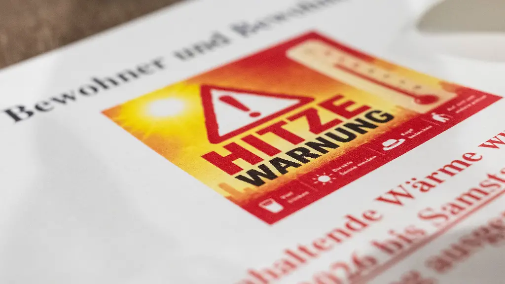 In-Oberursel-liegen-bereits-Infozettel-zur-Hitzewarnung-aus