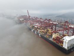 Viel schneller als der Suezkanal: China schickt Schiffe jetzt per "Express-Frachtroute" über das Nordpolarmeer