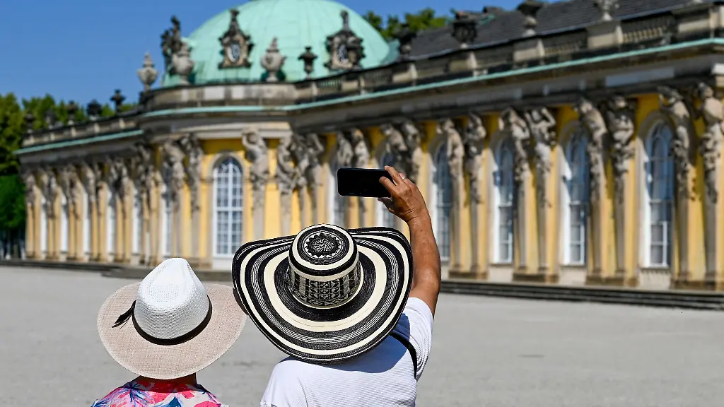 Die-Eintrittspreise-werden-ab-kommenden-Jahr-erhoeht-fuer-die-historischen-Schloesser-und-Gaerten