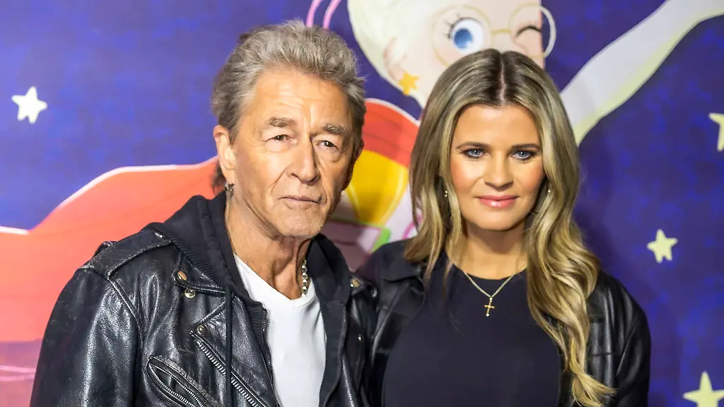 ABB-MAFFAYBUCH-Peter-Maffay-und-Frau-Hendrikje-Balsmeyer-bei-der-Vorstellung-Kinderbuchveroeffentlichung-Der-unerwuenschte-Gast-von-Hendrikje-Balsmeyer-mit-einem-Vorwort-von-Peter-Maffay-im-Music-Store-Koeln-am-21-02-2026-in-Koeln-ABB-MAFFAYBUCH-Peter-Maffay-and-Mrs