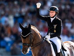 Dressur-Einzel in Aachen: Hitzeschlacht: Hemmer sticht Ikone Werth für WM-Bronze aus