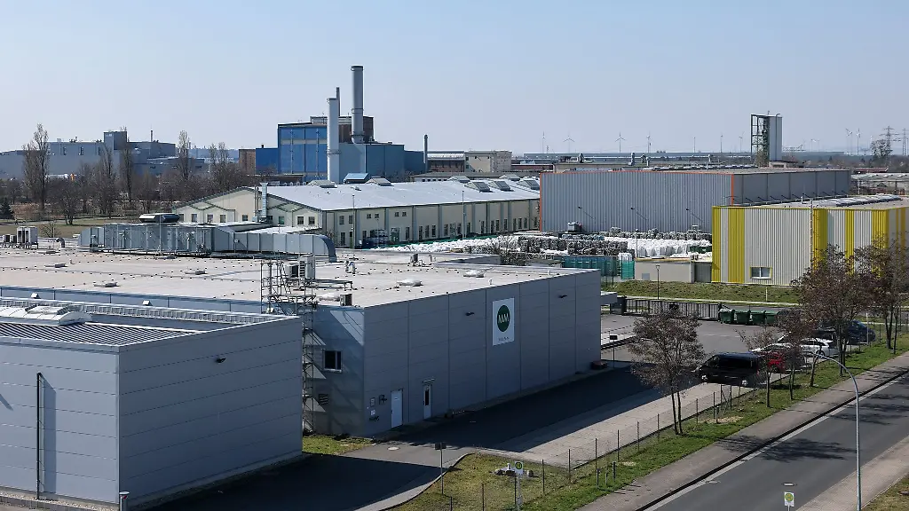 Im-Chemiepark-wird-an-Loesungen-zur-Kreislaufwirtschaft-gearbeitet