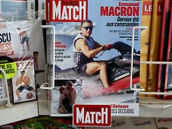 Urlaub während der Waldbrände: Jetski-Macron bringt seine politischen Gegner auf Zinne