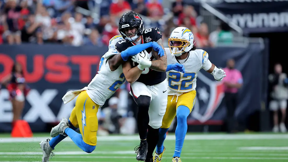 August-13-2026-Houston-Texas-U-S-Houston-Texans-tight-end-Marlin-Klein-83-is-tackled-from-behind-after-a-catch-against-the-Los-Angeles-Chargers-during-the-first-quarter-at-Reliant-Stadium-in-Houston-TX-on-August-13-2026-Houston-U