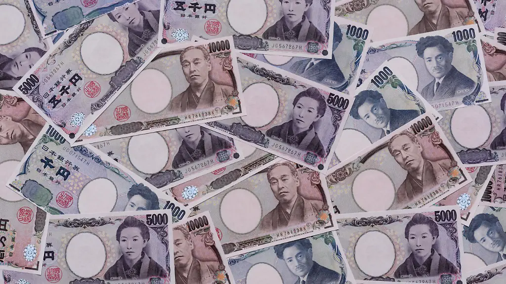 Japan-Japanese-yen-paper-banknotes-money-for-business-financial-transactions-and-settlements