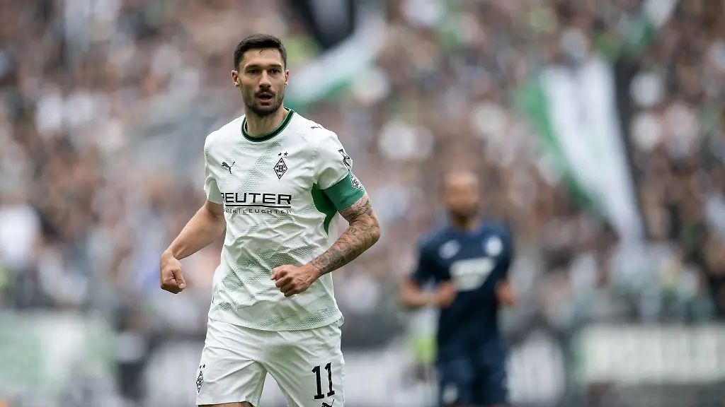 Tim-Kleindienst-erzielte-im-Testspiel-gegen-Aston-Villa-zwei-Tore