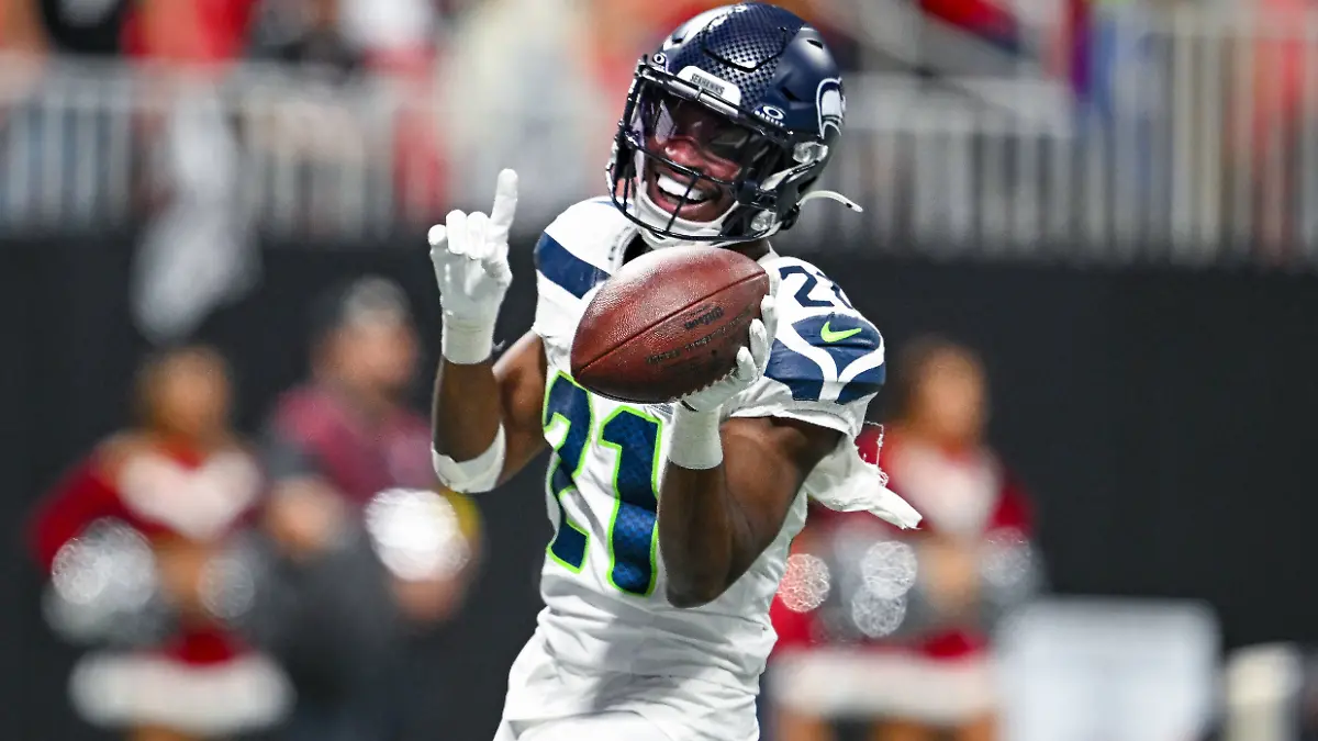 ATLANTA-GA-DECEMBER-07-Seattle-cornerback-Devon-Witherspoon-21-reacts-during-the-NFL-American-Football-Herren-USA-game-between-the-Seattle-Seahawks-and-the-Atlanta-Falcons-on-December-7th-2025-at-Mercedes-Benz-Stadium-in-Atlanta-GA