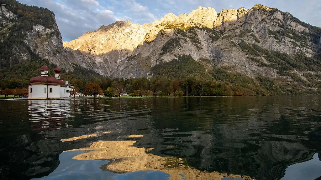 Ein-Mann-ist-im-Koenigssee-ertrunken
