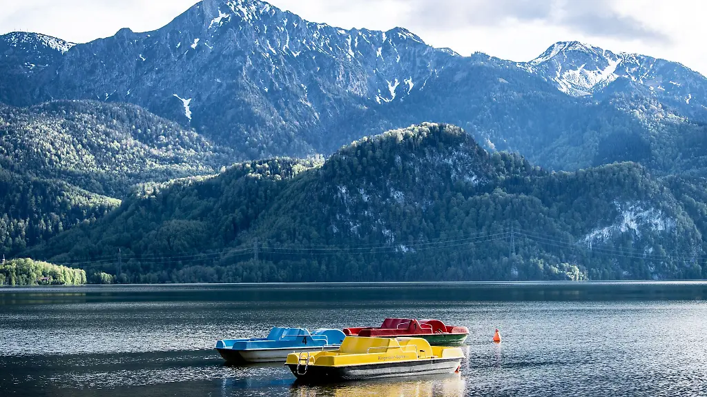 Auf-dem-Kochelsee-sind-nachts-fuenf-Menschen-in-Lebensgefahr-geraten