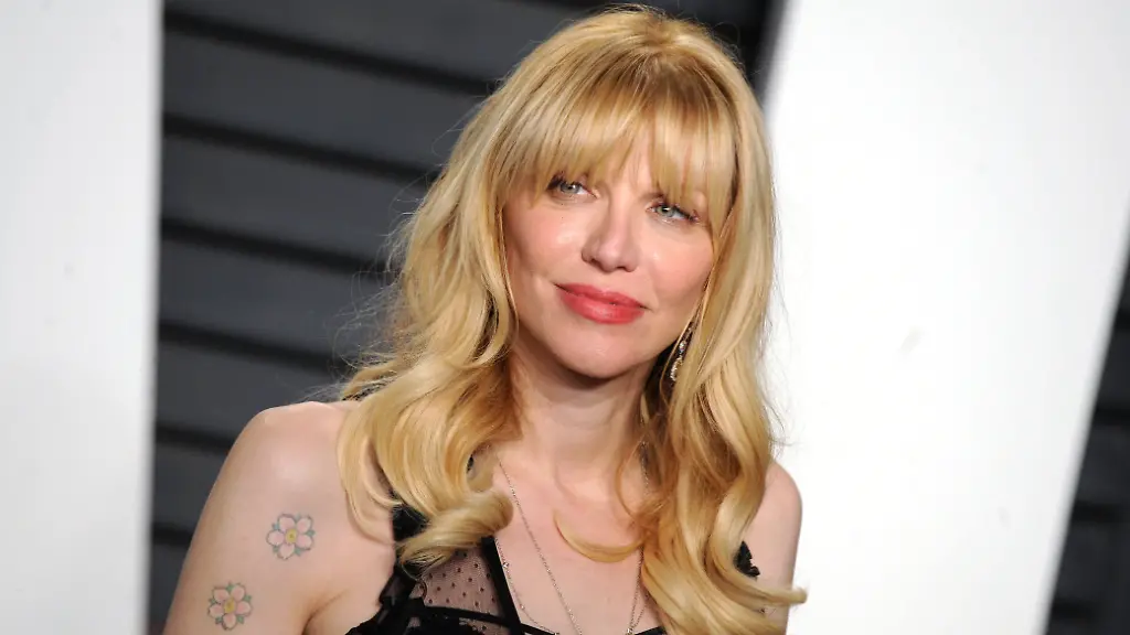 JULY-9th-2024-Courtney-Love-celebrates-her-60th-birthday-She-was-born-Courtney-Michelle-Harrison-in-San-Francisco-California-on-July-9th-1964-File-Photo-by-zz-Dennis-Van-Tine-STAR-MAX-IPx-2016-2-28-16-Courtney-Love-at-the-2016-Vanity-Fair-Oscar-Party-held-on-February-28-2016-in-Beverly-Hills-California