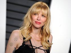 „Mein Körper ist explodiert“: Courtney Love enthüllt lebensbedrohliche Erkrankung