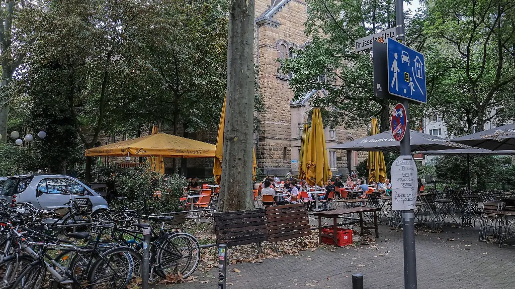 Es-bleibt-dabei-die-Stadt-Koeln-muss-ein-Zwangsgeld-zahlen-weil-sie-nicht-genug-gegen-den-Partylaerm-auf-dem-Bruesseler-Platz-tut