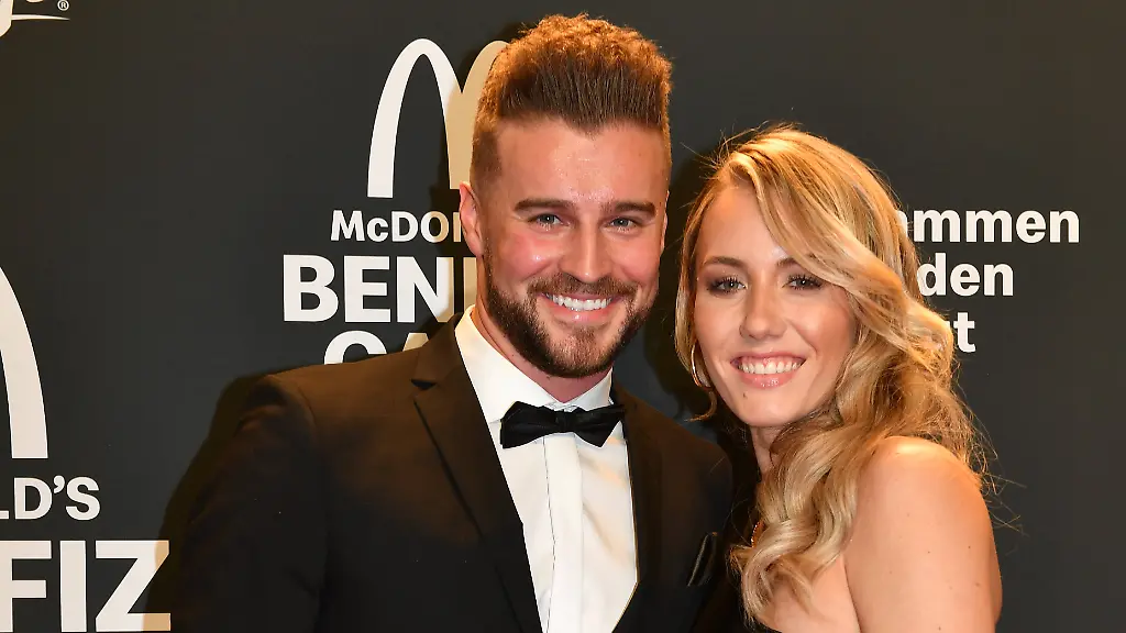 Alexander-Hindersmann-und-Laura-Papendick-McDonalds-Benefiiz-Gala-zugunsten-der-McDonalds-Kinderhilfe-Stiftung-Eisbach-Studio-Muenchen-15