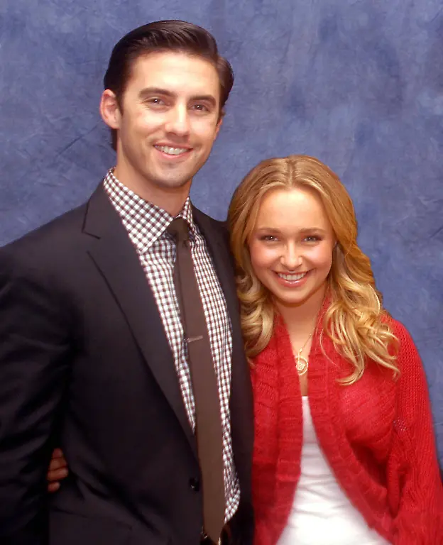 Milo-Ventimiglia-Hayden-Panettiere-Greg-Grunberg-Ali-Larter-Masi-Oka-and-Adrian-Pasdar-at-a-press-conference-for-Heroes-at-the-Four-Seasons-Hotel-in-Los-Angeles-30-November-2006-FAM19180-Copyright-x-FAMOUSx-08403251