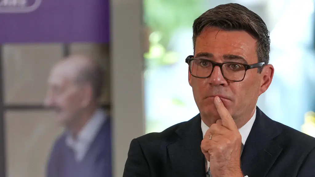 UK-PM-Andy-Burnham-visits-care-home-in-London-Britain-s-Prime-Minister-Andy-Burnham-pauses-as-he-speaks-to-residents-care-workers-volunteers-and-social-care-stakeholders-during-a-care-home-visit-in-London-Wednesday-July-29-2026