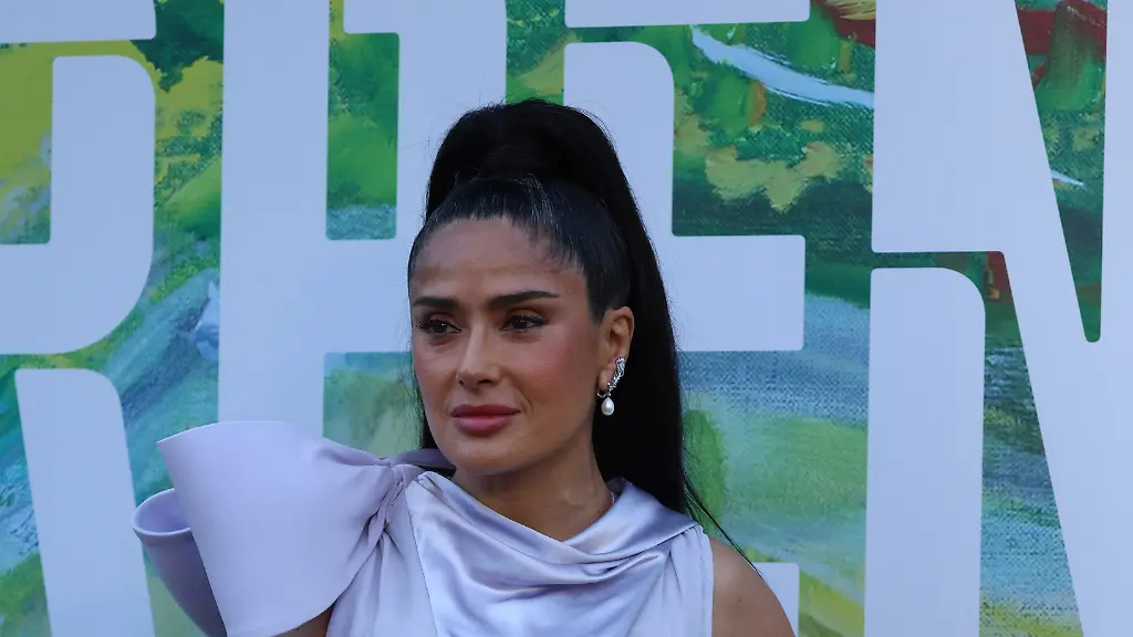 Serpentine-Gallery-Summer-Party-London-UK-Salma-Hayek-at-the-Serpentine-Gallery-Summer-Party-Serpentine-Gallery-23rd-June-2026-LMK430-S230626-001