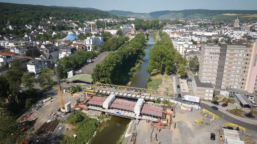 Im-Ahrtal-laeuft-der-Wiederaufbau