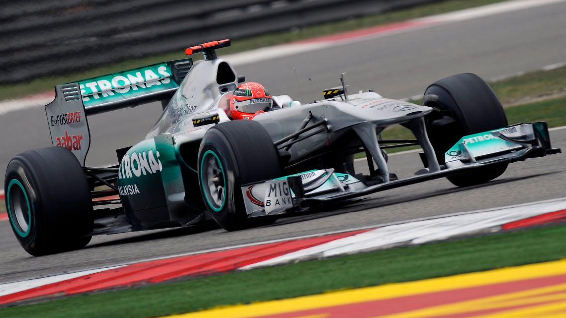 Michael Schumacher kam in Shanghai nicht in Schuss, was aber am Heckflügel lag.