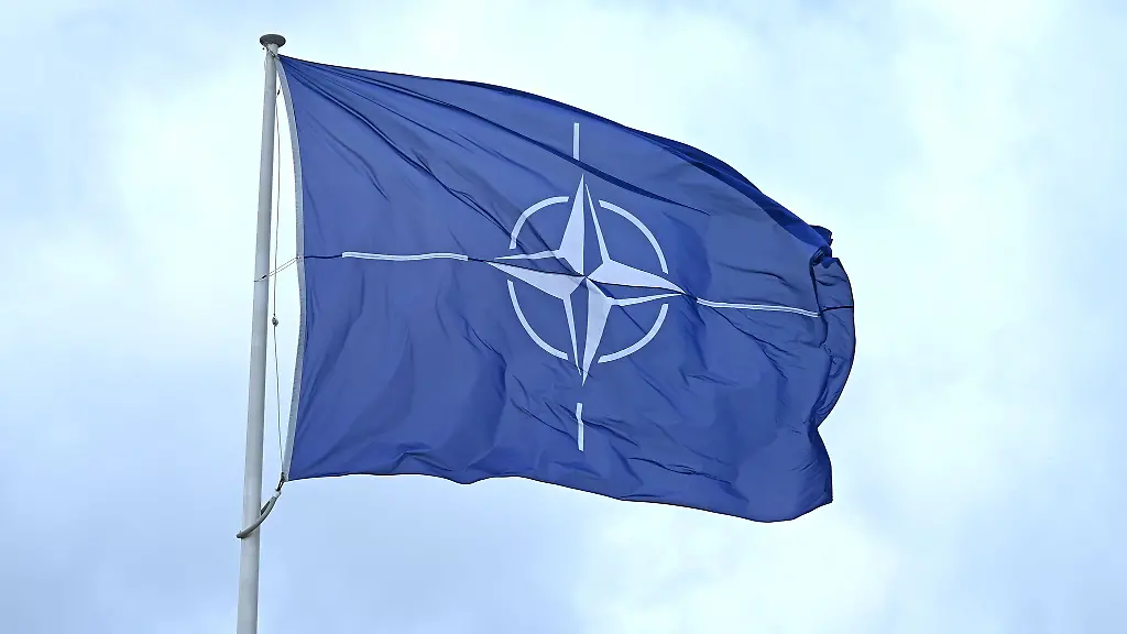 Ein-unbekannter-Mann-soll-moeglicherweise-eine-Nato-Bunkeranlage-im-Kreis-Dueren-fotografiert-haben
