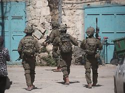 Armee kritisiert Verhör-Vorfälle: Israelische Soldaten markieren Palästinenser mit Nummern