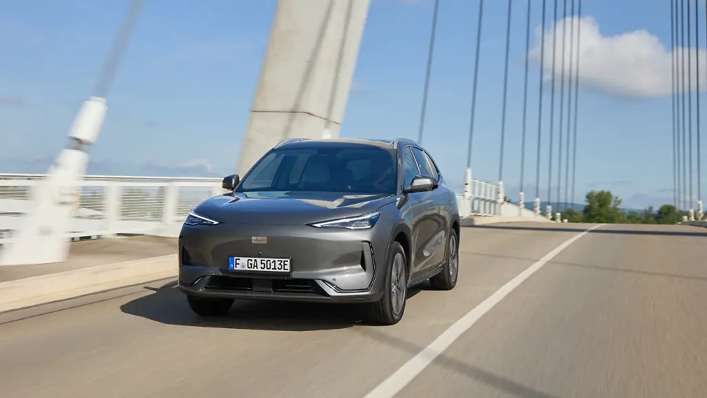 Geely_E5_FV_VO