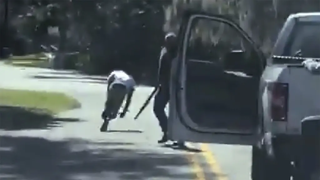 Die-regelrechte-Jagd-auf-den-voellig-ahnungslosen-Jogger-Ahmaud-Arbery-sorgte-fuer-grosse-Empoerung-und-zog-Proteste-nach-sich