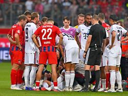 Sorgen um Bayern-Star: Jamal Musiala bricht wieder nach wenigen Minuten zusammen