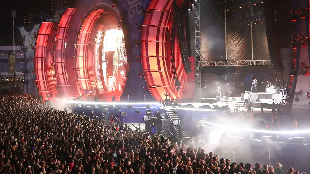 Rund-250-000-Besucher-waren-laut-Veranstalter-2025-beim-Gluecksgefuehle-Festival-am-Hockenheimring