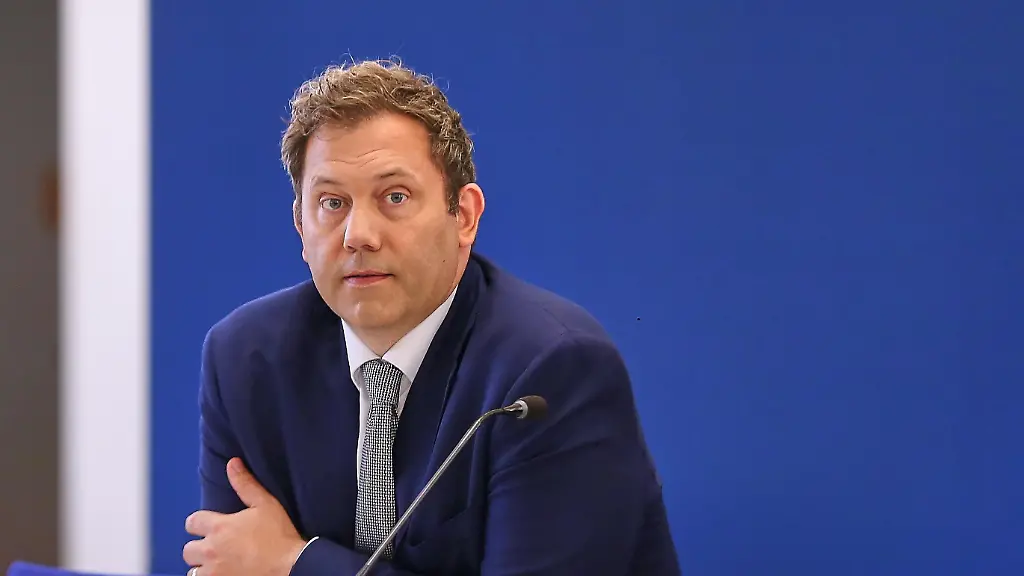 Berlin-Deutschland-Bundesfinanzministerium-Branchendialog-Ost-Start-ups-und-Scale-ups-Bundesminister-der-Finanzen-Lars-Klingbeil-SPD
