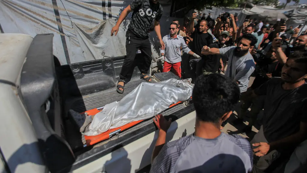 Nine-Palestinians-were-killed-and-more-than-15-others-injured-following-a-strike-that-targeted-a-municipal-police-station-in-central-Gaza-City-according-to-local-sources-The-wounded-were-taken-to-hospitals-in-Gaza-City-for-treatment