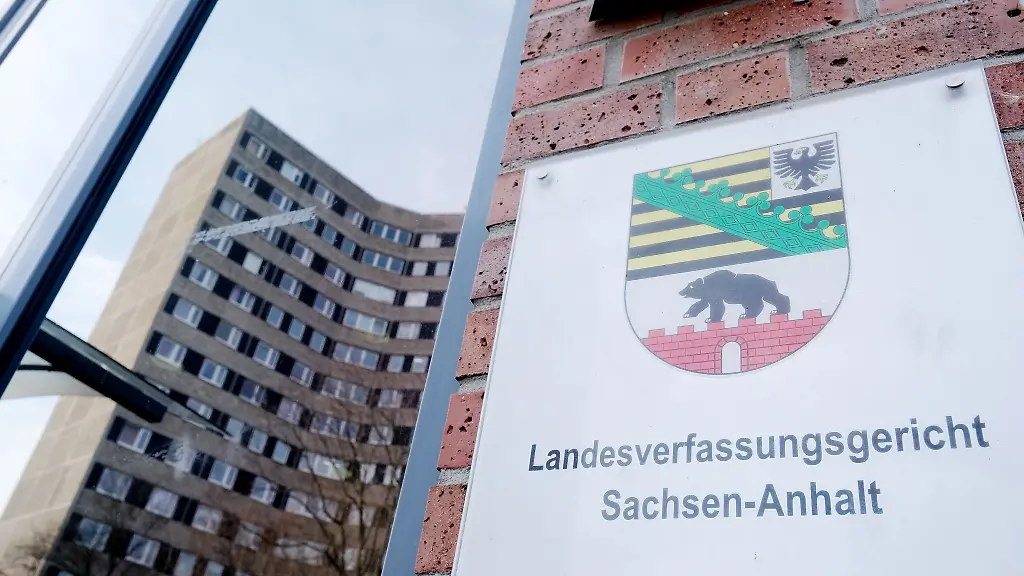 Das-Landesverfassungsgericht-trauert-um-Vizepraesidentin-Claudia-Schmidt