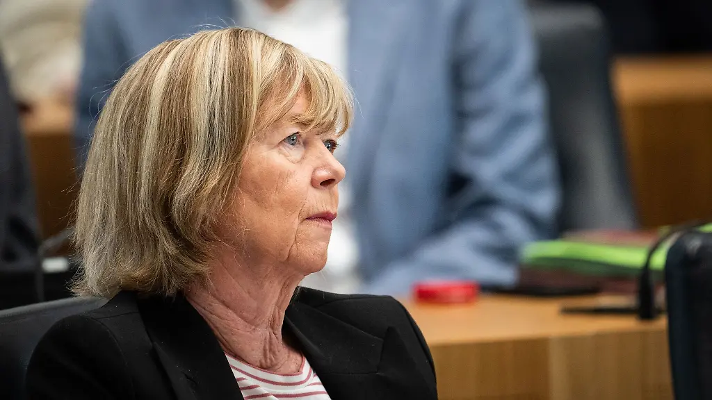 Mehr-Geld-fuer-die-Landesbeamtinnen-und-beamten-ist-Kraftakt-fuer-den-Landeshaushalt