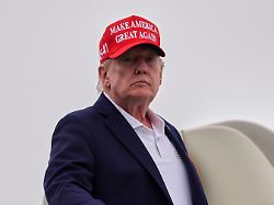 Präsident feiert dennoch: Trump kassiert Dreifach-Dämpfer von republikanischen Wählern